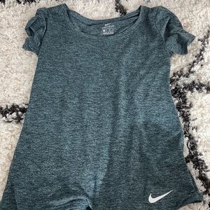 NWOT Nike Tee